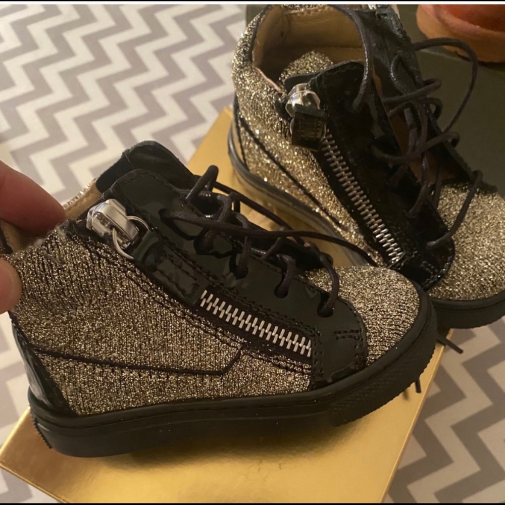 Toddler Giuessepi sneaker brand new